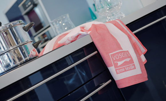 torchon-made-in-France-linge-des-vosges-fabrication-gerardmer-garnier-thiebaut-vosges-terre-textile