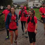 Ils viennent de courir 28 km sous une pluie torrentielle et ils ont le sourire Sacrés Supers Textiles