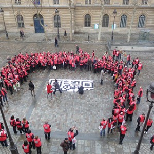 Operation-flashmob-Paris-filiere-textile-vosgienne-02