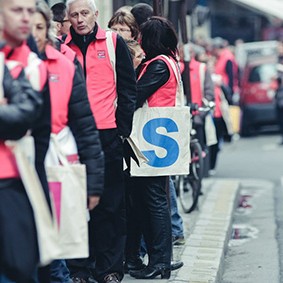 Operation-flashmob-Paris-filiere-textile-vosgienne-40