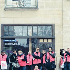 Operation-flashmob-Paris-filiere-textile-vosgienne-74