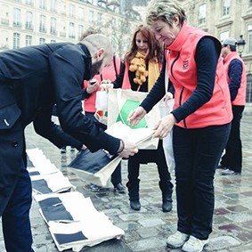 Operation-flashmob-Paris-filiere-textile-vosgienne-76