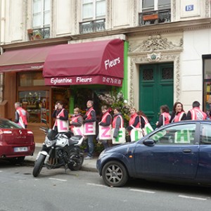 Operation-flashmob-Paris-filiere-textile-vosgienne-89