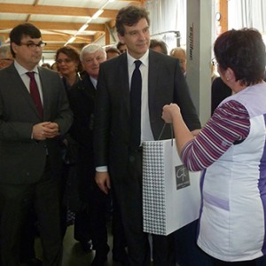 arnaud-montebourg-felicite-linitiative-vosges-terre-textile-fevrier-2014-25